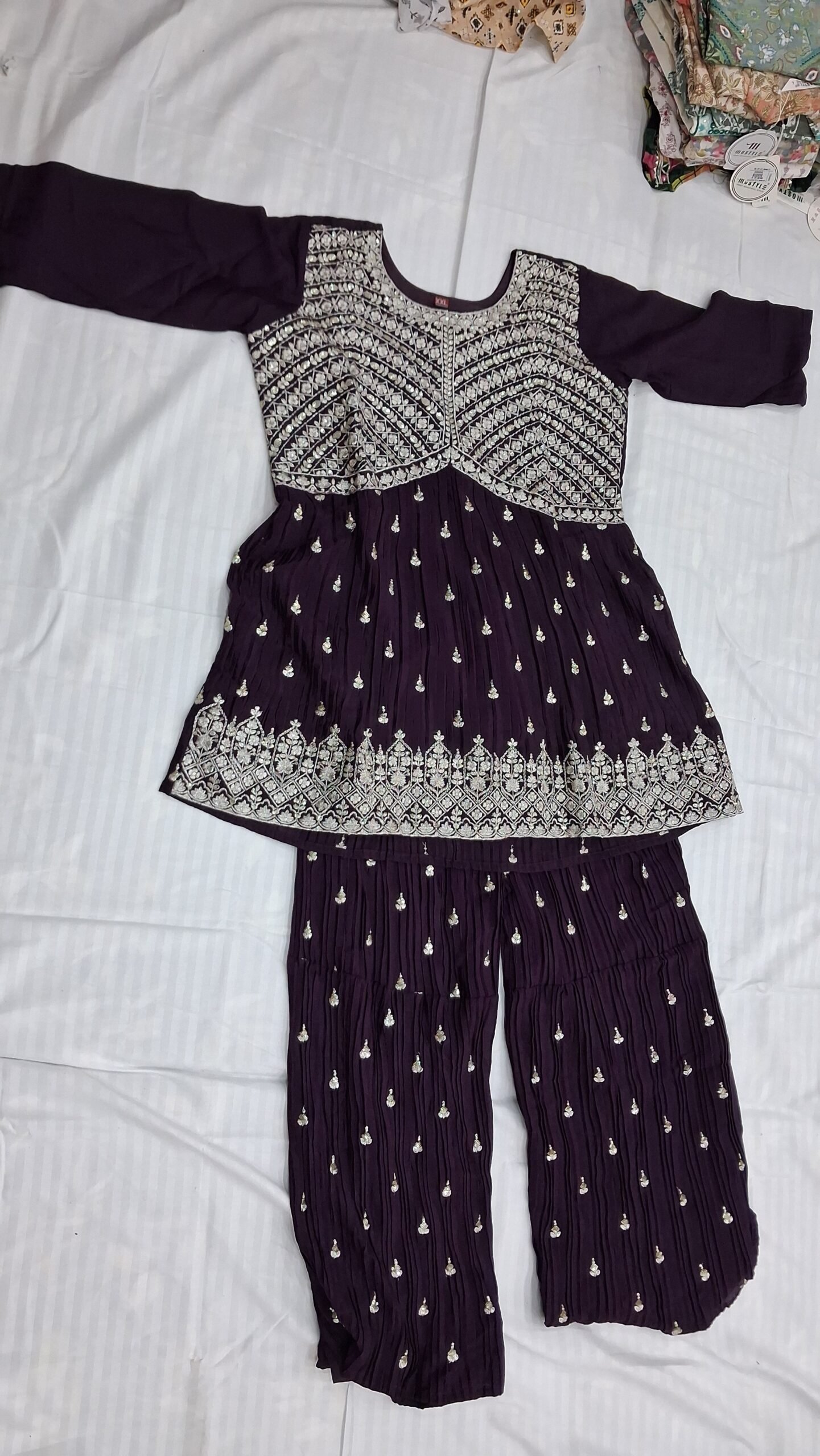 Women's Kurti & Pants (Set) - Maroon Color